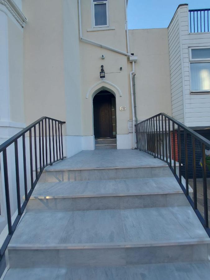 Inn By The Sea, Portsmouth - En Suite Rooms With Or Without Sea View, Onsite Ev 22Kw 朴次茅斯 外观 照片