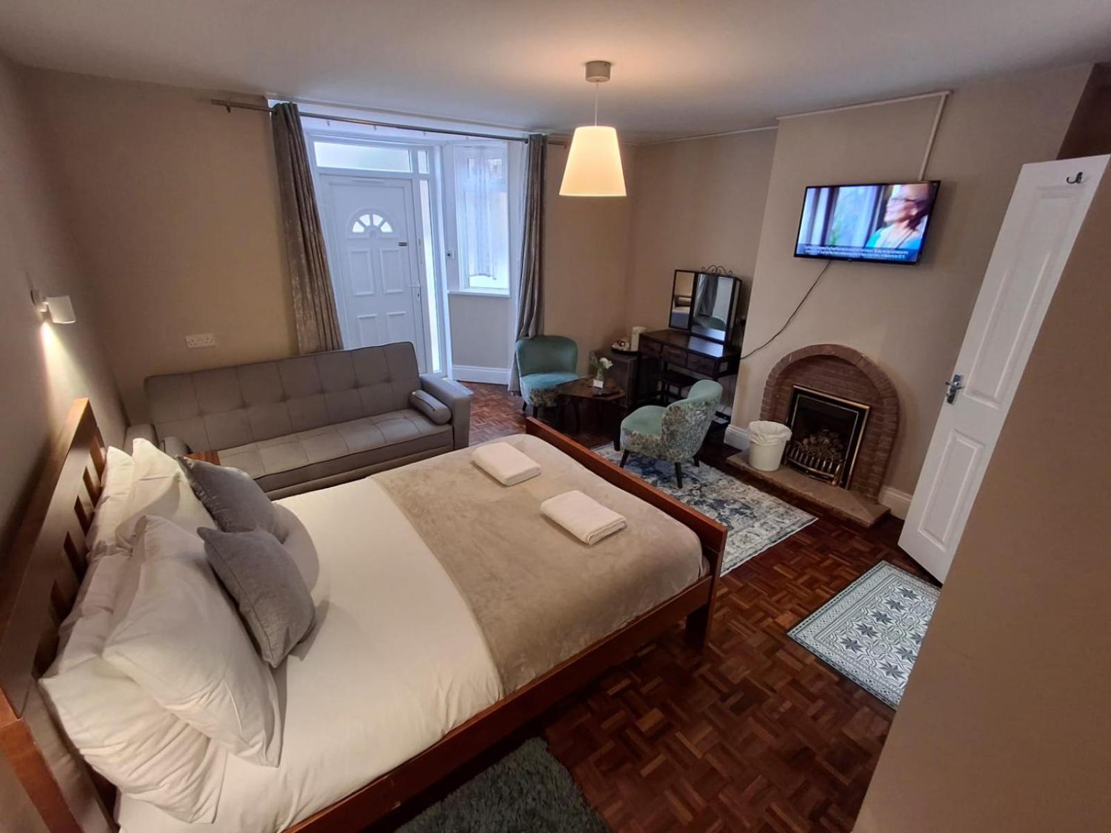 Inn By The Sea, Portsmouth - En Suite Rooms With Or Without Sea View, Onsite Ev 22Kw 朴次茅斯 外观 照片