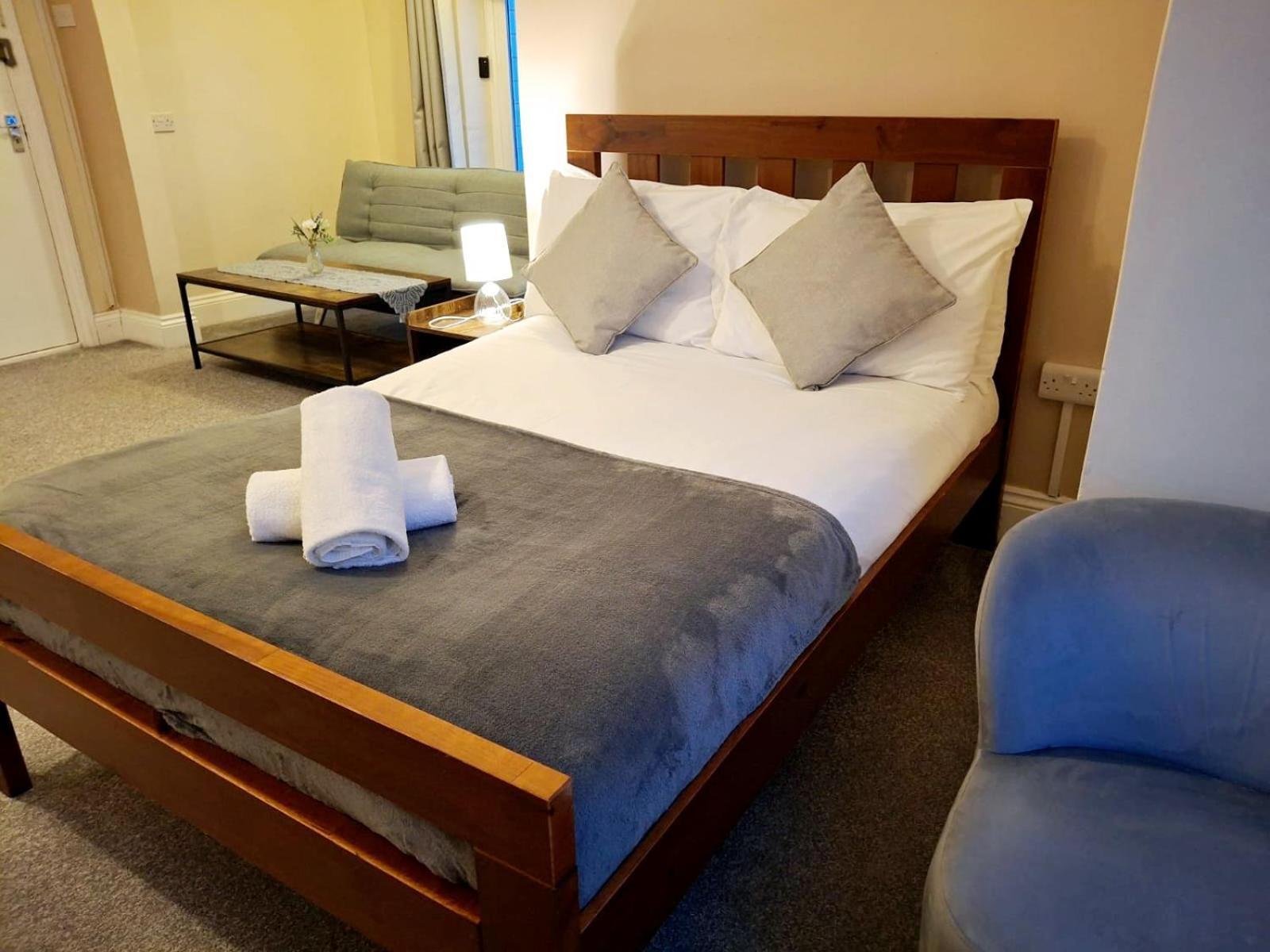 Inn By The Sea, Portsmouth - En Suite Rooms With Or Without Sea View, Onsite Ev 22Kw 朴次茅斯 外观 照片